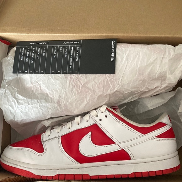 I’m selling the dunk low championship red main image 0